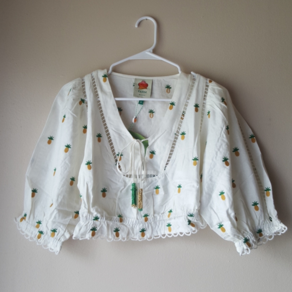 Pineapple print crop top